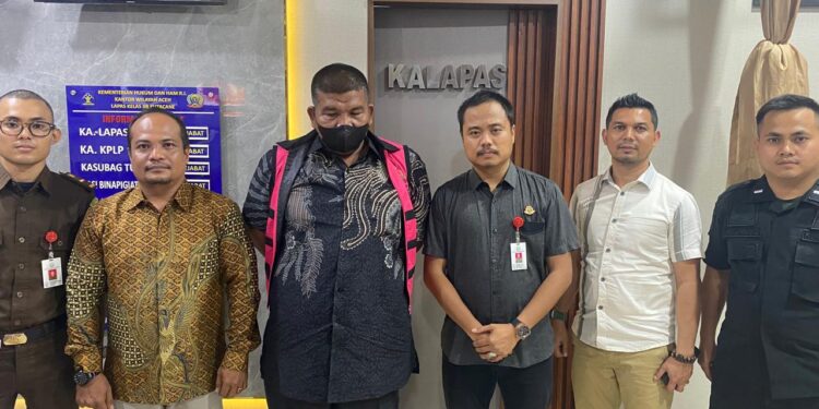 Korupsi 200 Sapi, Muhamad Rapi Dipenjara 4 Tahun