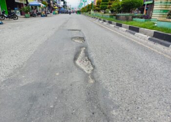 Bertaburan Lubang, Aktivis Desak BPJN Aceh Perbaiki Jalan Nasional di Aceh Tenggara