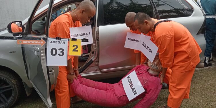 Pomal Lhokseumawe Laksanakan Rekonstruksi Pembunuhan Agen Mobil di Aceh Utara