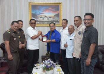 Pengurus PWI Silarurahmi ke Kajati Aceh