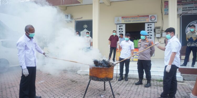 Polres Lhokseumawe Musnahkan Barang Bukti Sabu dan Ganja