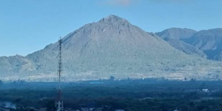 Gunung Bur Ni Telong Naik Status ke Level Waspada, Warga Diimbau Jauhi Kawah