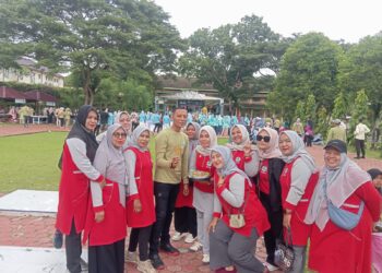 Kepala Puskesmas Geurudong Pase Rayakan Ulang Tahun di Tengah HKN