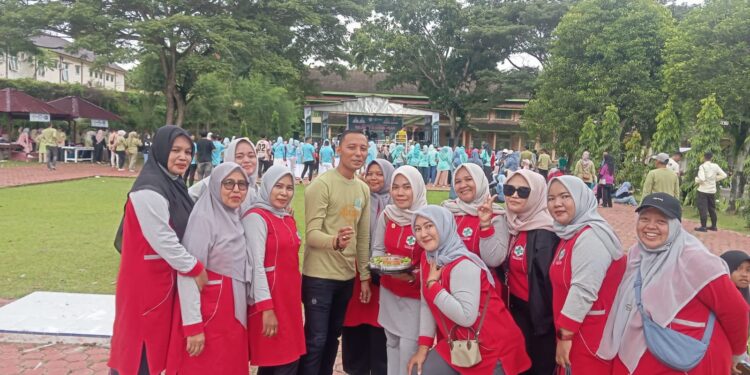 Kepala Puskesmas Geurudong Pase Rayakan Ulang Tahun di Tengah HKN