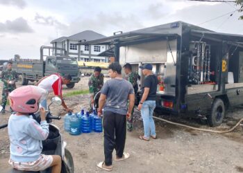 TNI AD Kerahkan Mobil RO ke Bireuen dan Pidie, Pasokan Air Bersih untuk Korban Banjir Dipastikan Aman