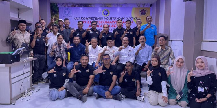 Diuji Alam Sebelum Diuji Kompetensi, 24 Wartawan Aceh Ikuti UKW di Lhokseumawe