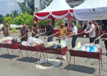 Kejari Aceh Utara Musnahkan Ribuan Gram Narkoba dan Barang Ilegal lainnya