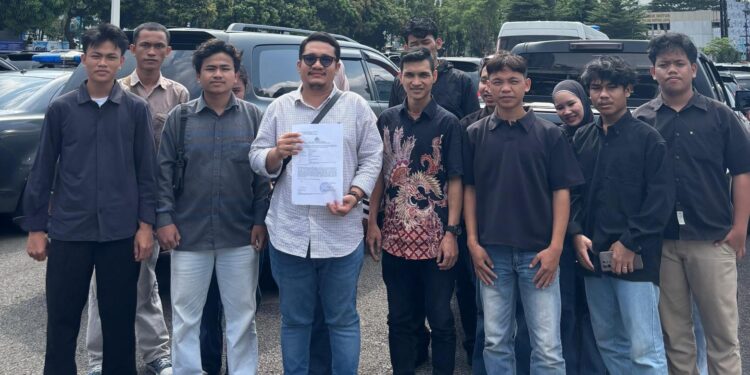 Mahasiswa Laporkan Saiful Mujani ke Polda Metro Jaya atas Dugaan Penghasutan