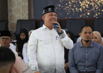 Ayahwa Ajak Imum Gampong Perkuat Ibadah dan Salat Berjamaah, Serahkan Kendaraan Operasional