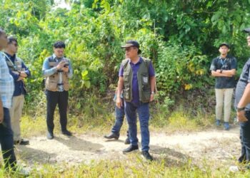Percepat Pembangunan Huntap, Pemkab Dan Tim Kemen PKP Cek Lahan Di Langkahan