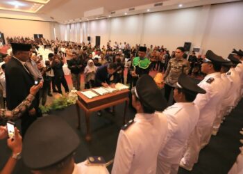 47 Keuchik Terpilih 1 Keuchik PAW Dilantik, Wali Kota Lhokseumawe Instruksikan Garda Terdepan Perangi Narkoba dan Judi Online
